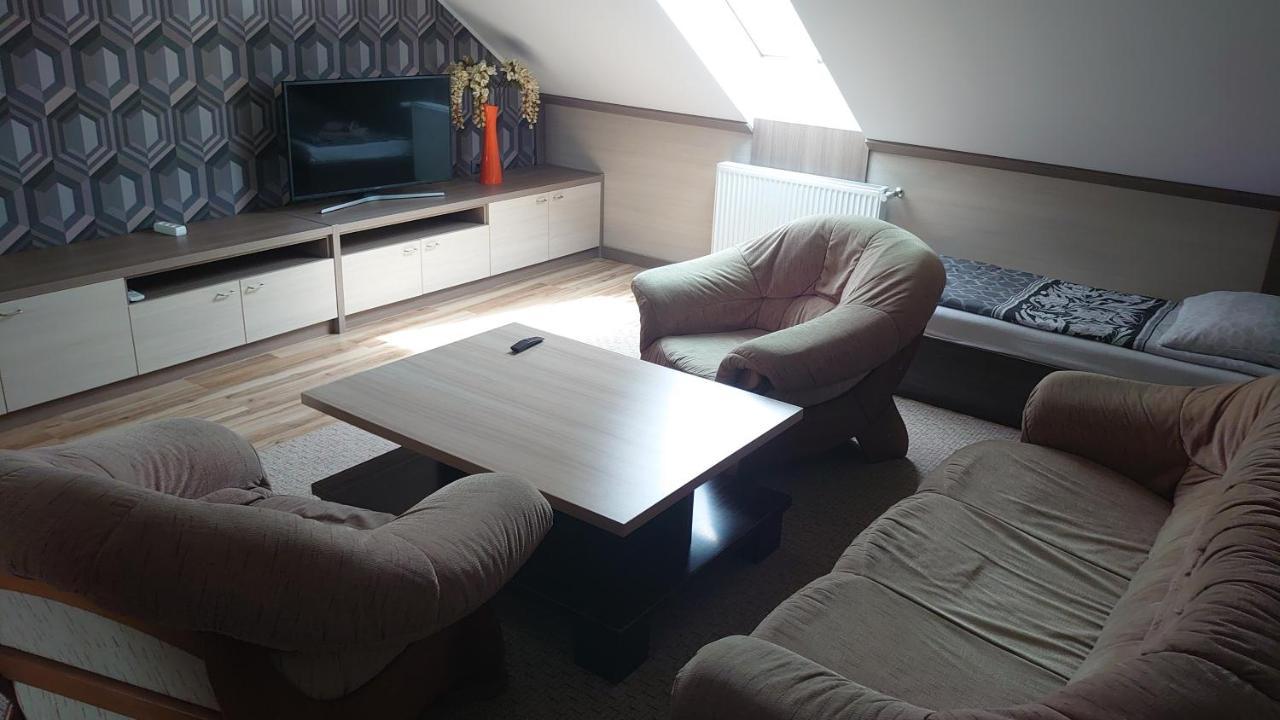Bed and Breakfast Fitnessfun Krzyż Exterior foto